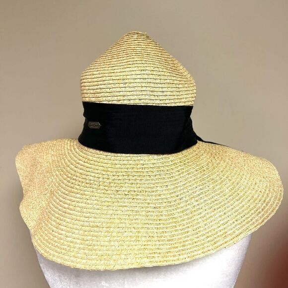 - Sun & Sands straw large brim hat with bow - Picture 3 of 7